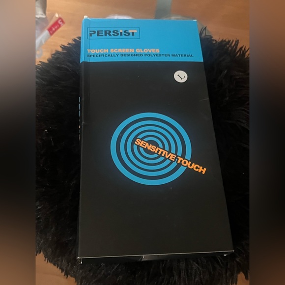 Touchscreen gloves - Picture 2 of 2